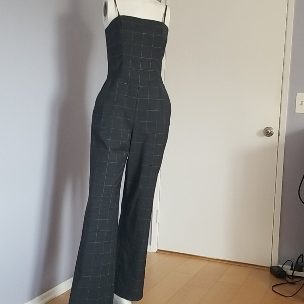 BANANA REPUBLIC